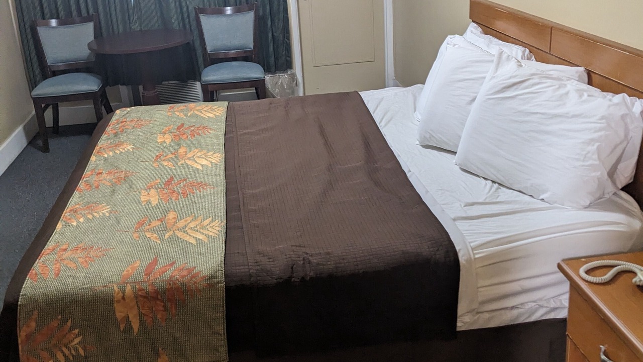 Photo of Bedroom in Hendersonville