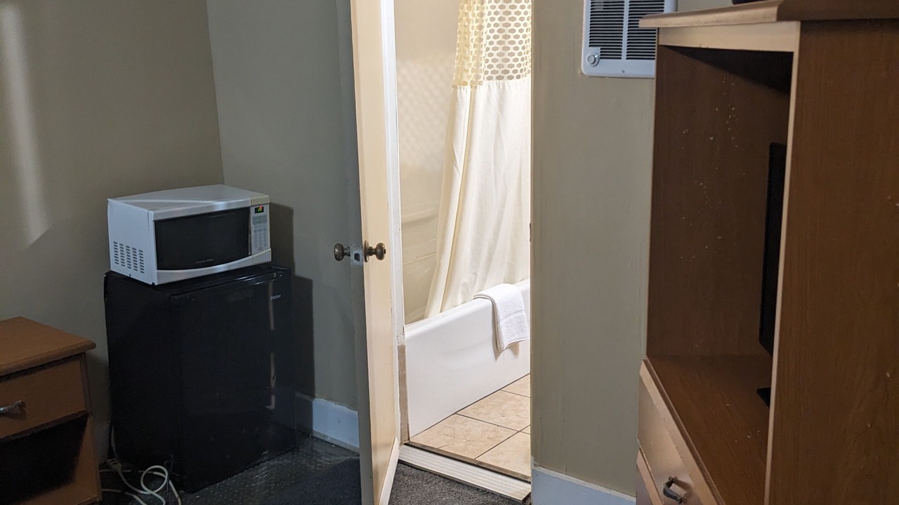 Photo of Bedroom in Hendersonville