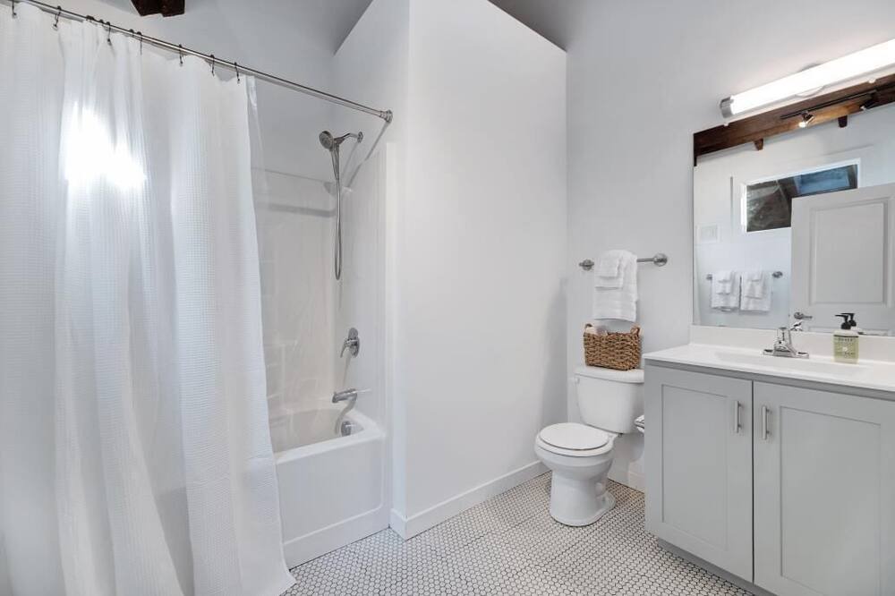 Photo of Bathroom in Wilson
