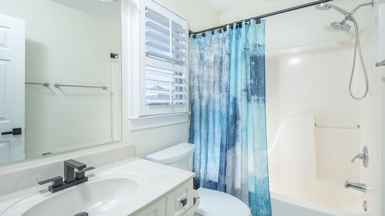 Photo of Bathroom in Emerald Isle