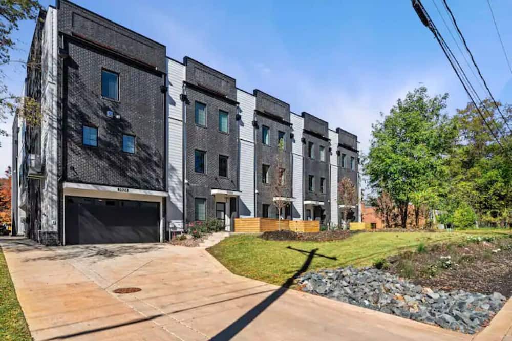 Photo of Outdoor in Plaza Midwood