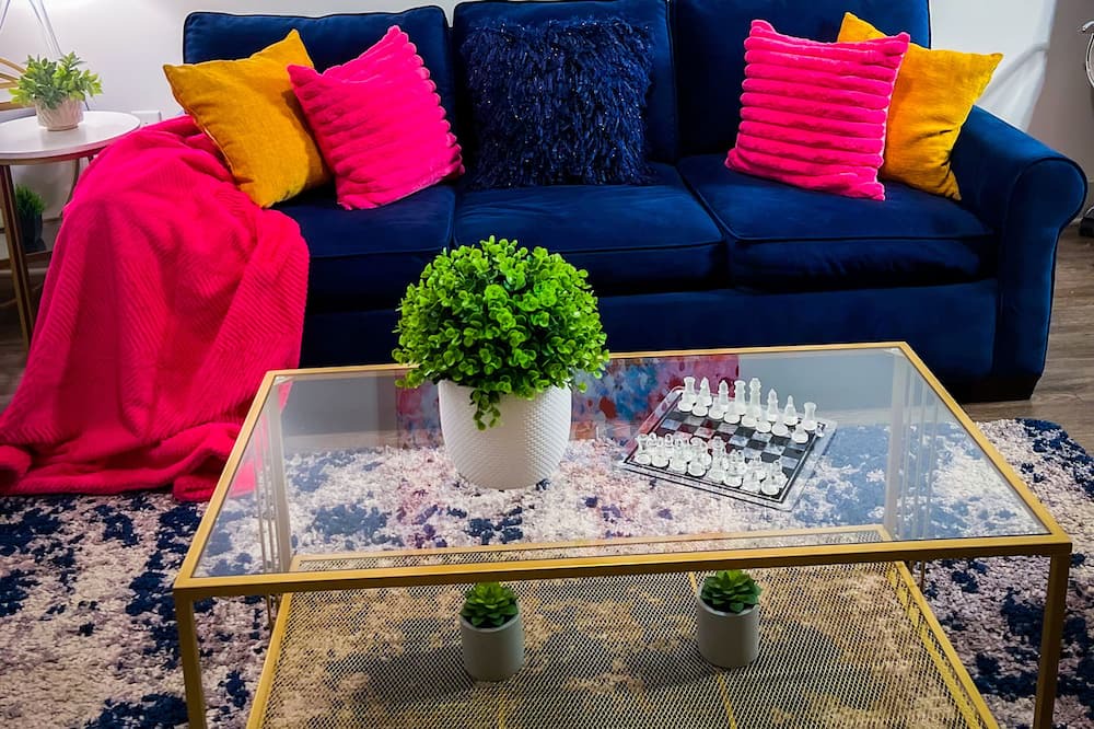 Photo of Livingroom in Dixie - Berryhill