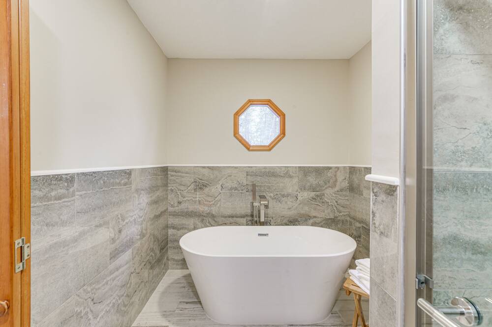 Photo of Bathroom in Morganton