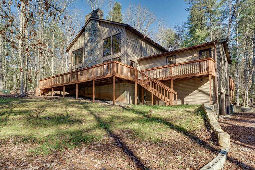 Photo of Outdoor in Morganton