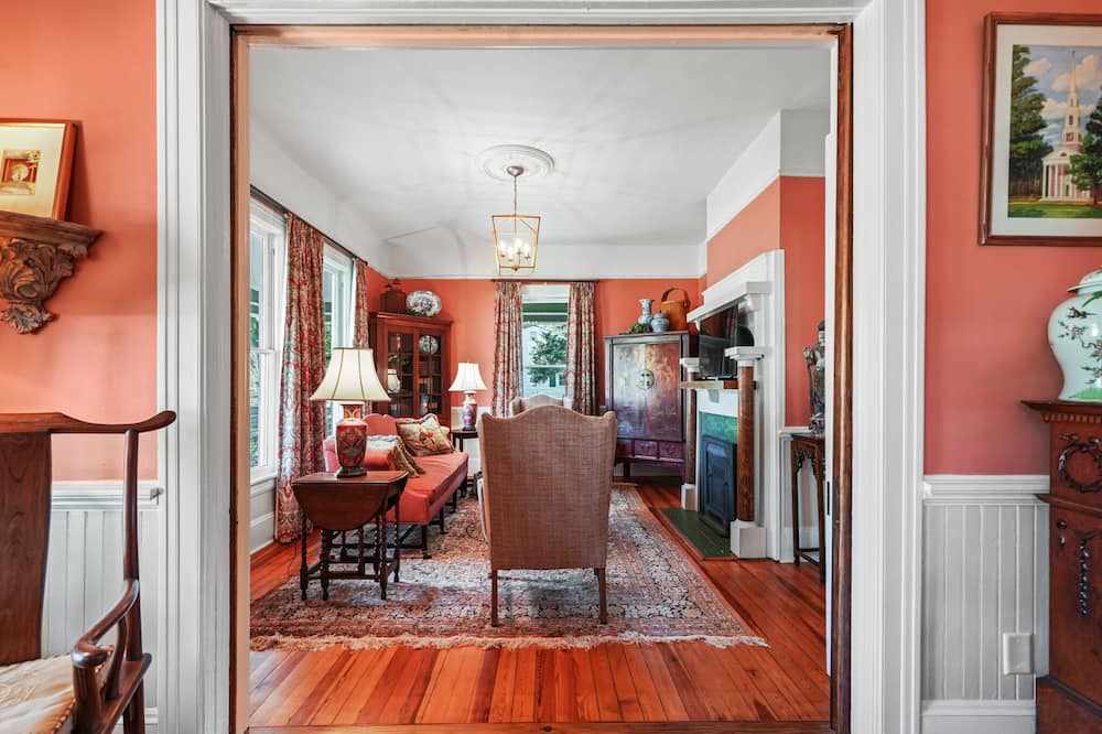 Photo of Livingroom in Aberdeen