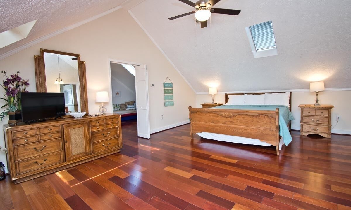 Photo of Livingroom in The Point