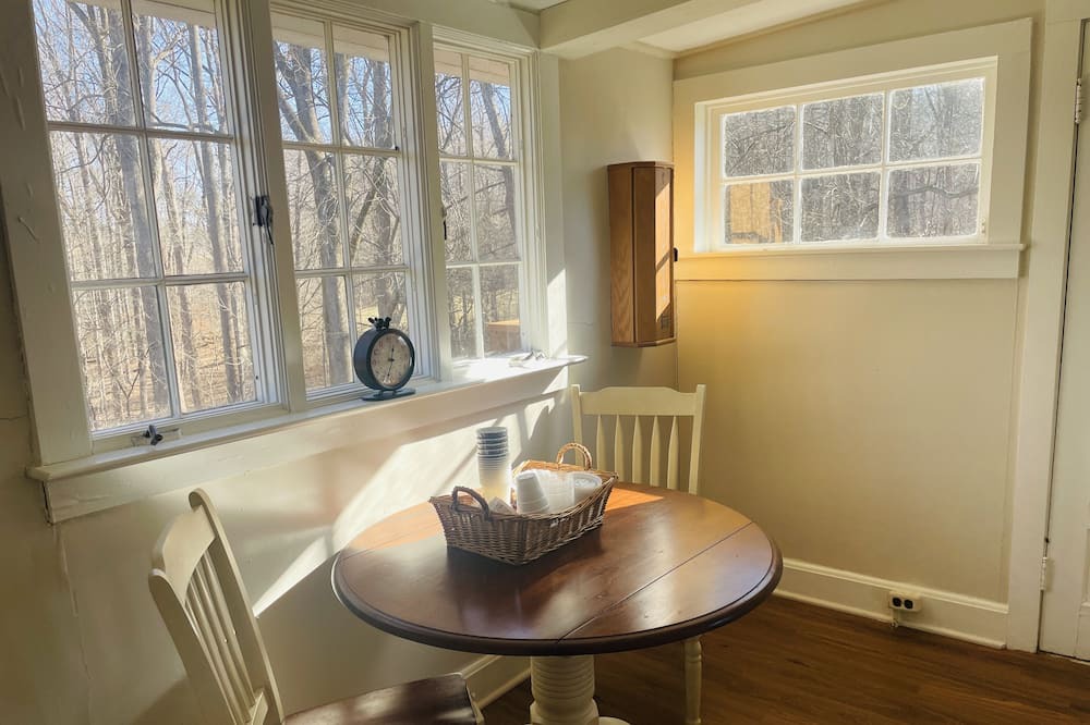 Photo of Bedroom in Clemmons