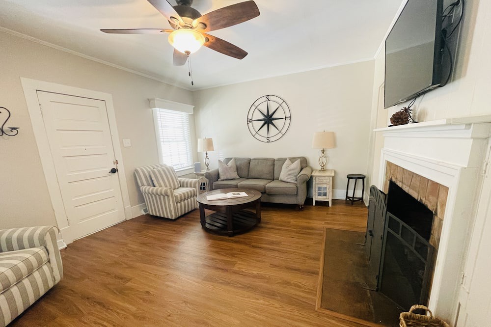 Photo of Livingroom in Clemmons