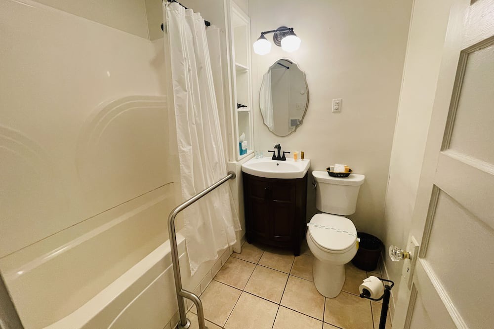 Photo of Bathroom in Clemmons