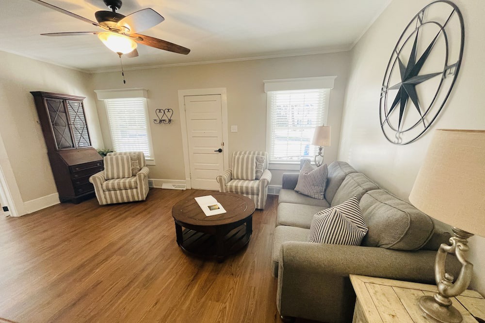 Photo of Livingroom in Clemmons