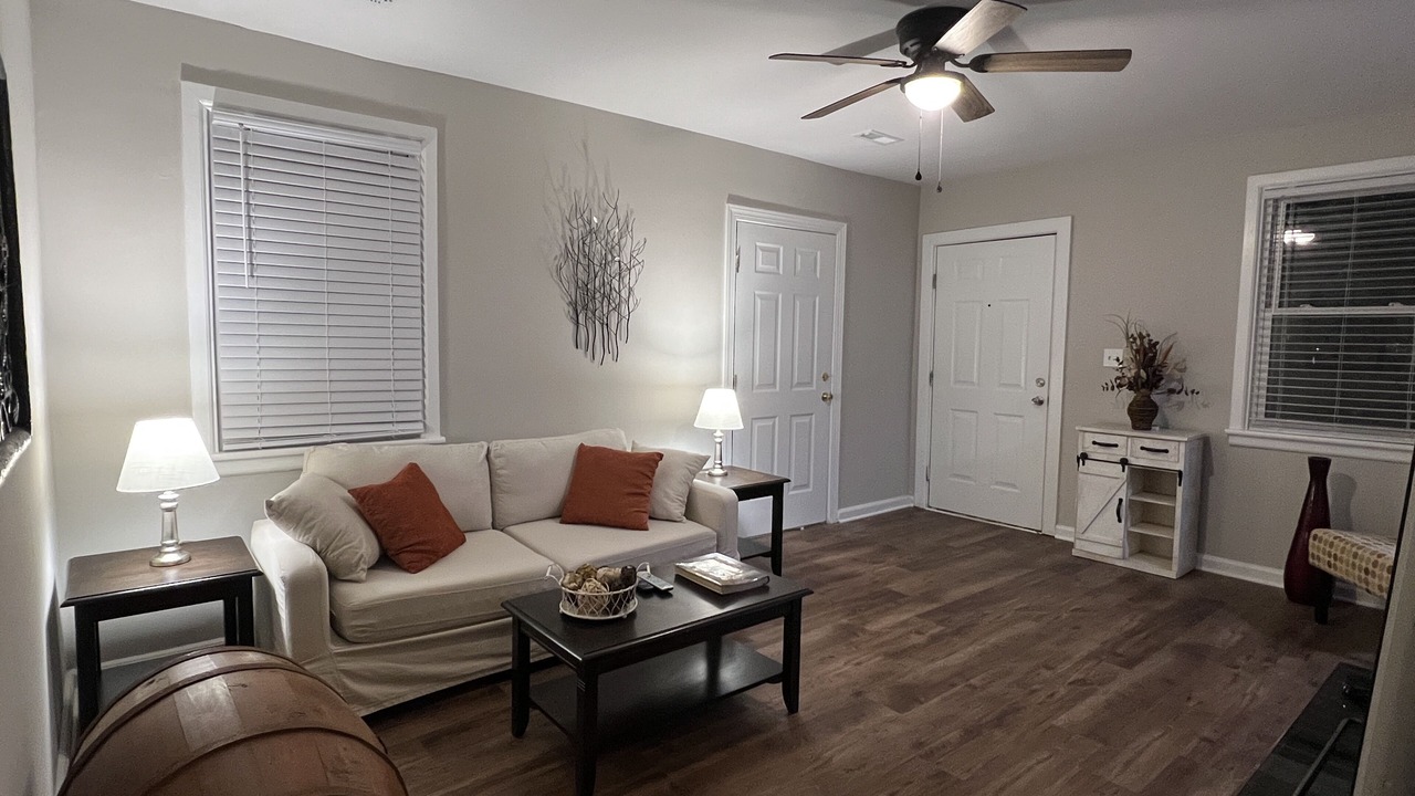 Photo of Livingroom in Greenville