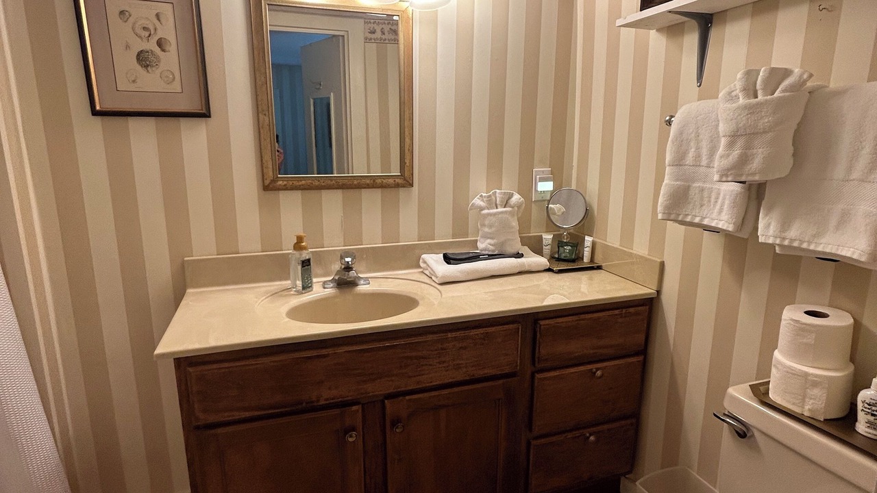 Photo of Bathroom in Oriental