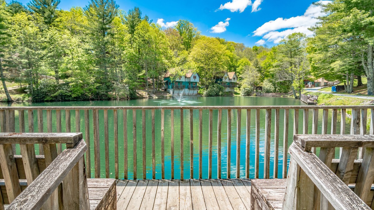 Photo of Patio Balcony in Blowing Rock