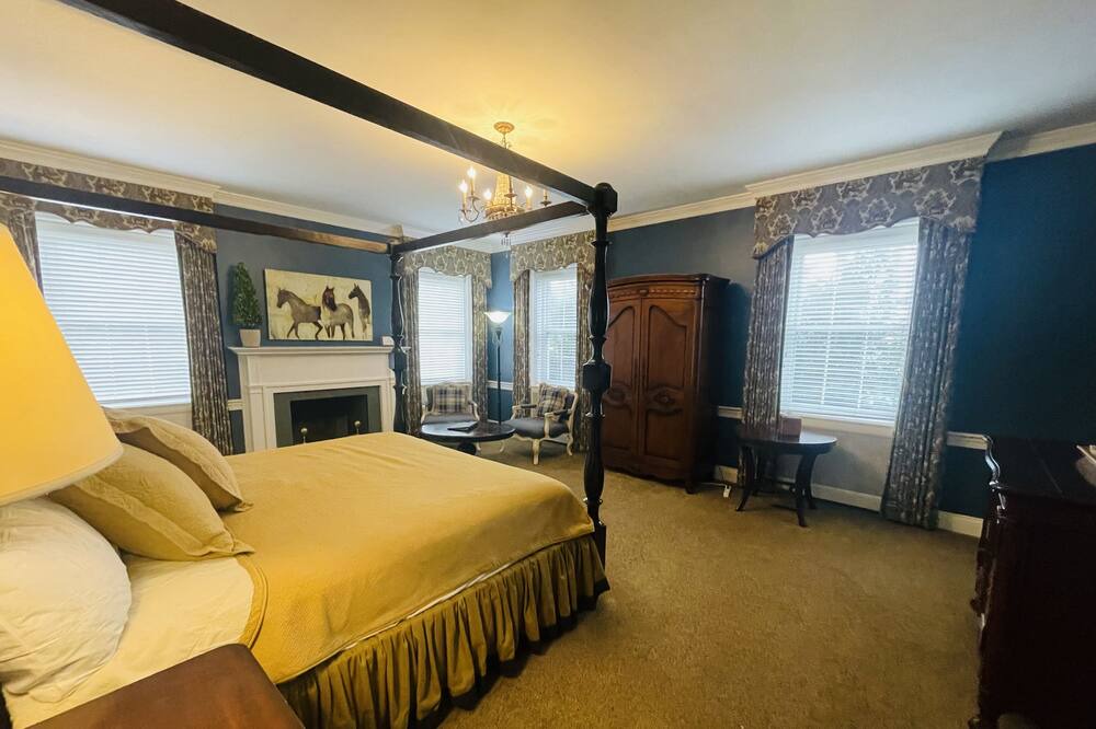 Photo of Bedroom in Clemmons