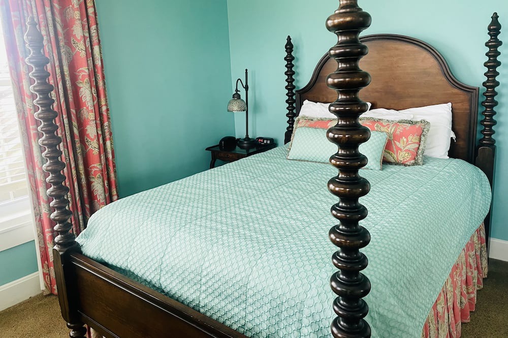 Photo of Bedroom in Clemmons