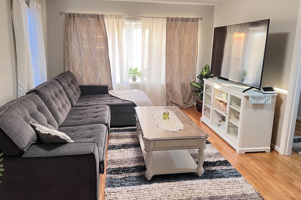 Photo of Livingroom in Westover