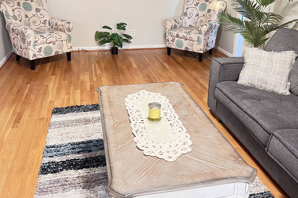 Photo of Livingroom in Westover