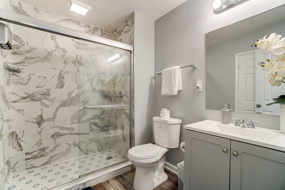 Photo of Bathroom in Starmount