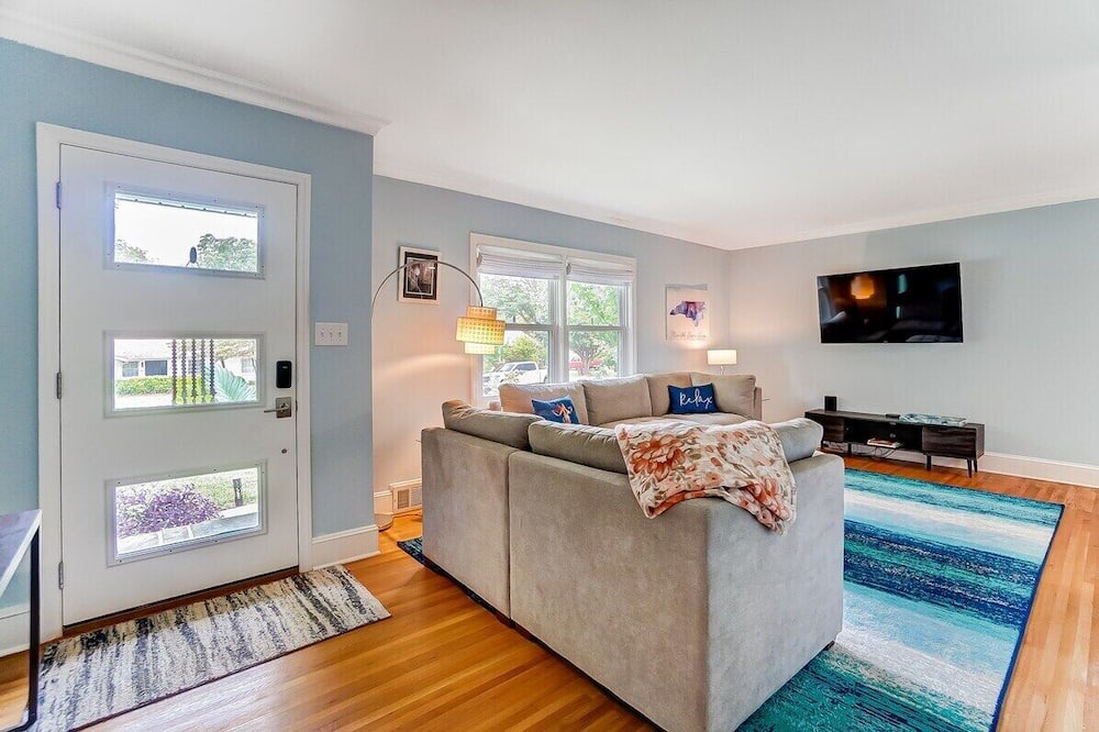 Photo of Bedroom in Ashbrook - Clawson Village