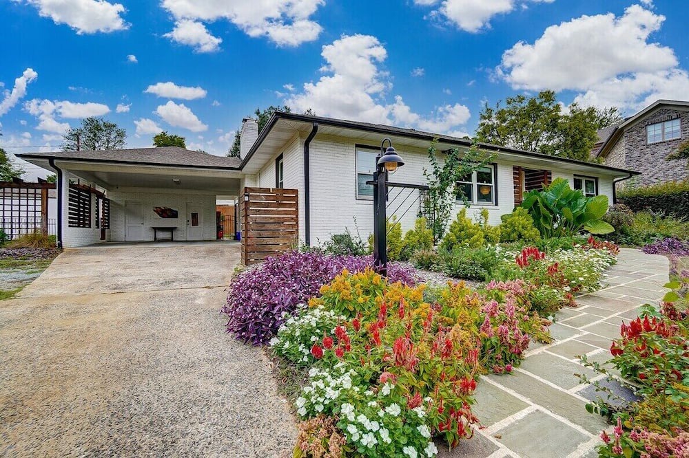 Photo of Outdoor in Ashbrook - Clawson Village