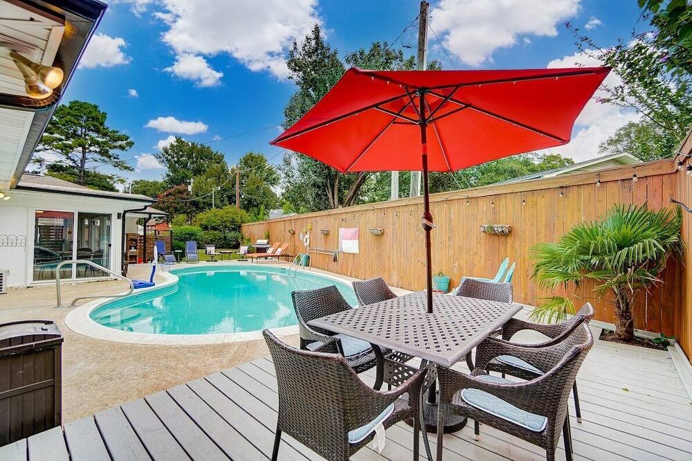 Photo of Outdoor in Ashbrook - Clawson Village