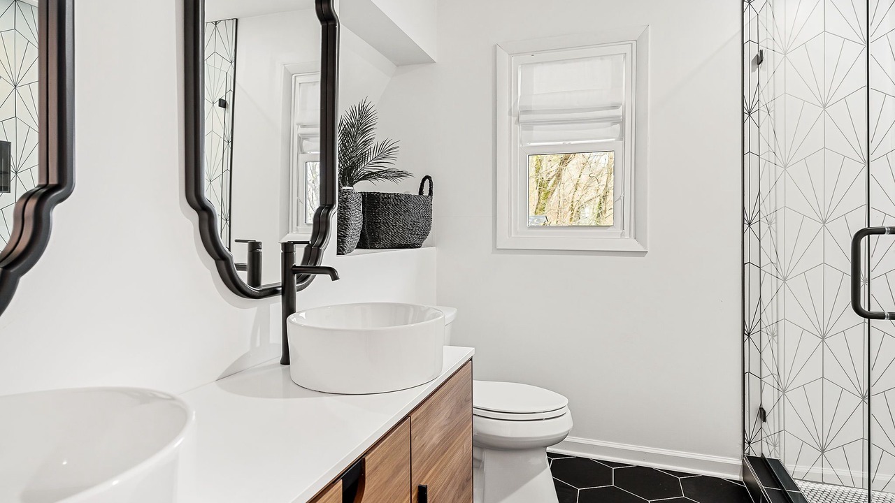 Photo of Bathroom in Smithville