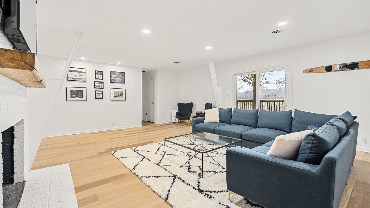 Photo of Livingroom in Smithville