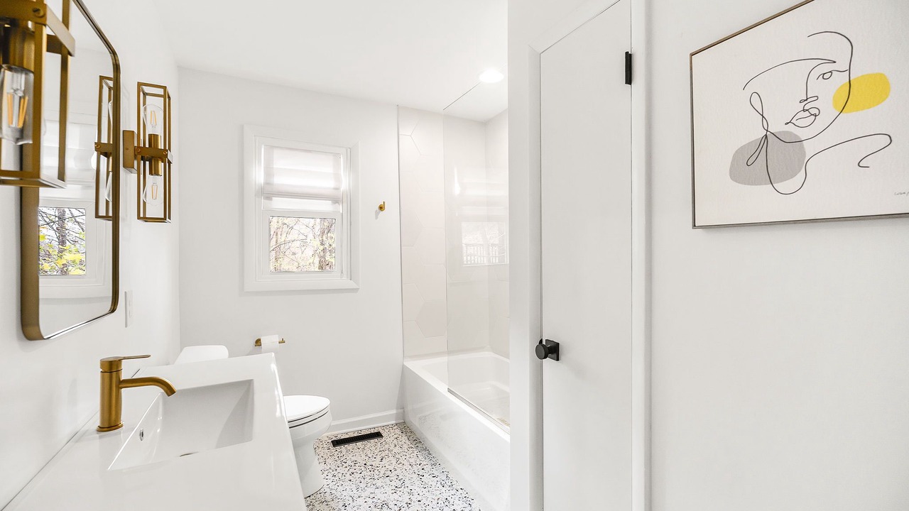 Photo of Bathroom in Smithville