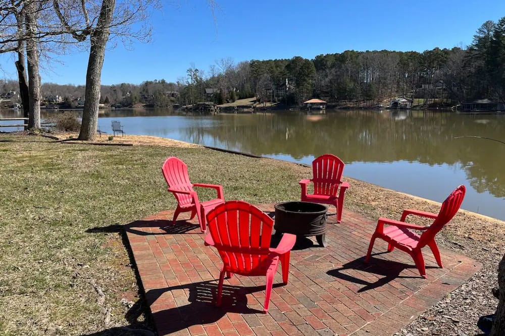 Photo of Outdoor in Hickory