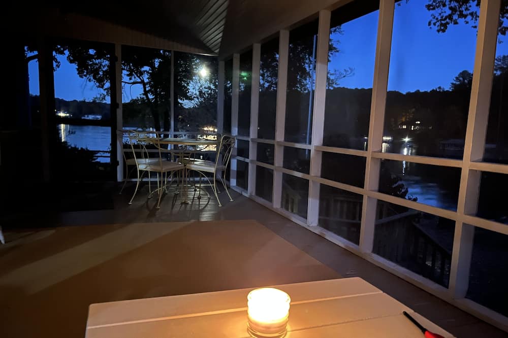 Photo of Outdoor in Hickory