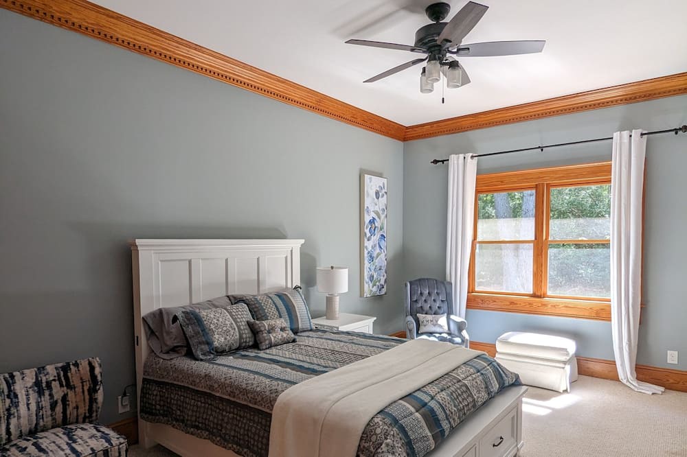 Photo of Bedroom in Greenville