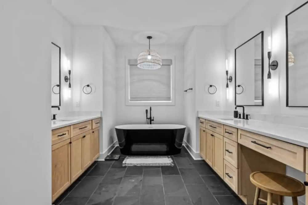 Photo of Bathroom in Lemon Springs