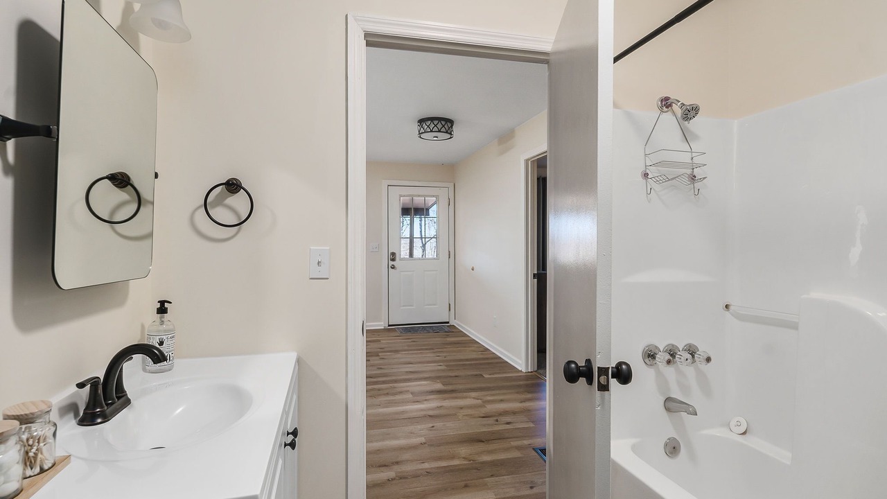 Photo of Bathroom in Smithville