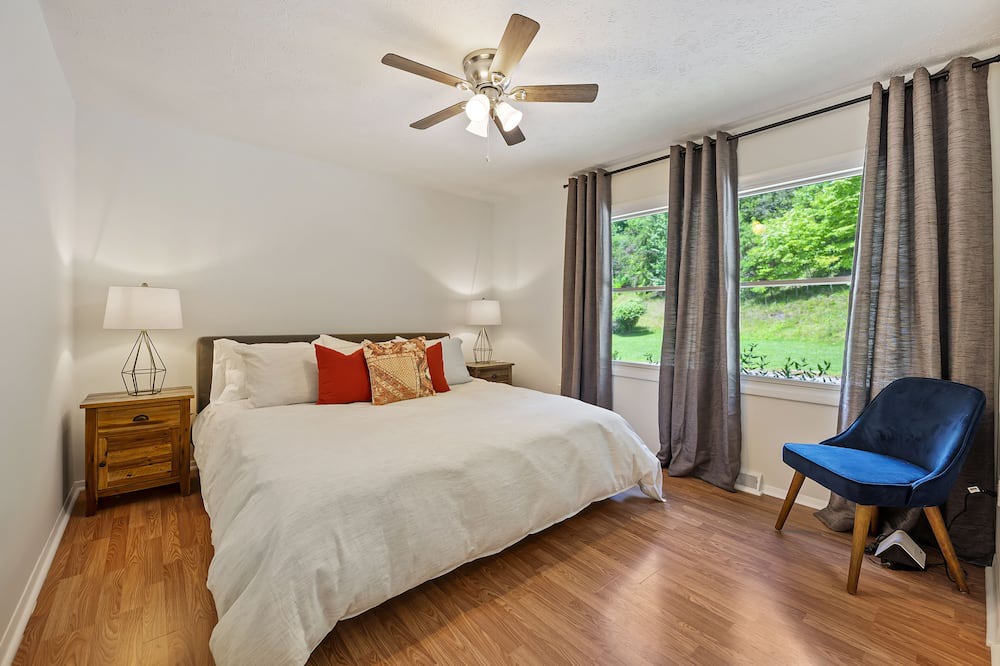 Photo of Bedroom in Horse Shoe