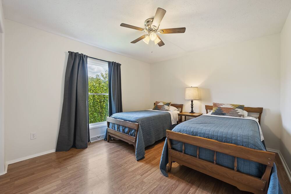 Photo of Bedroom in Horse Shoe