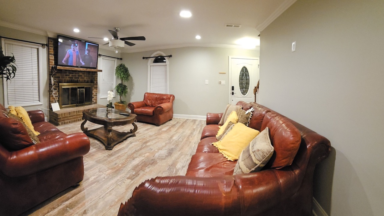 Photo of Livingroom in Matthews