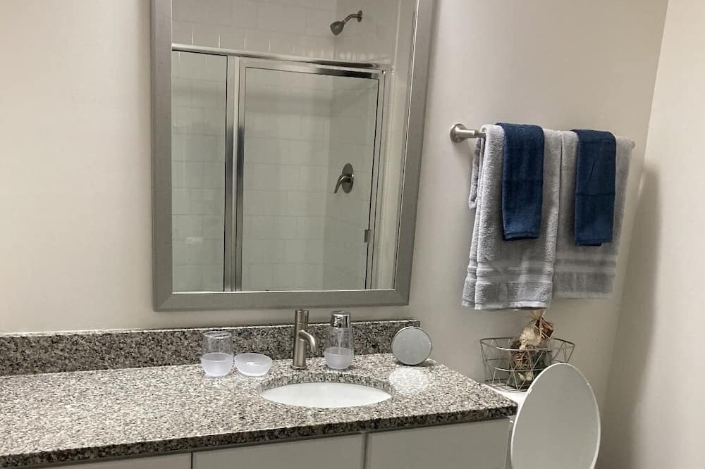 Photo of Bathroom in Dixie - Berryhill