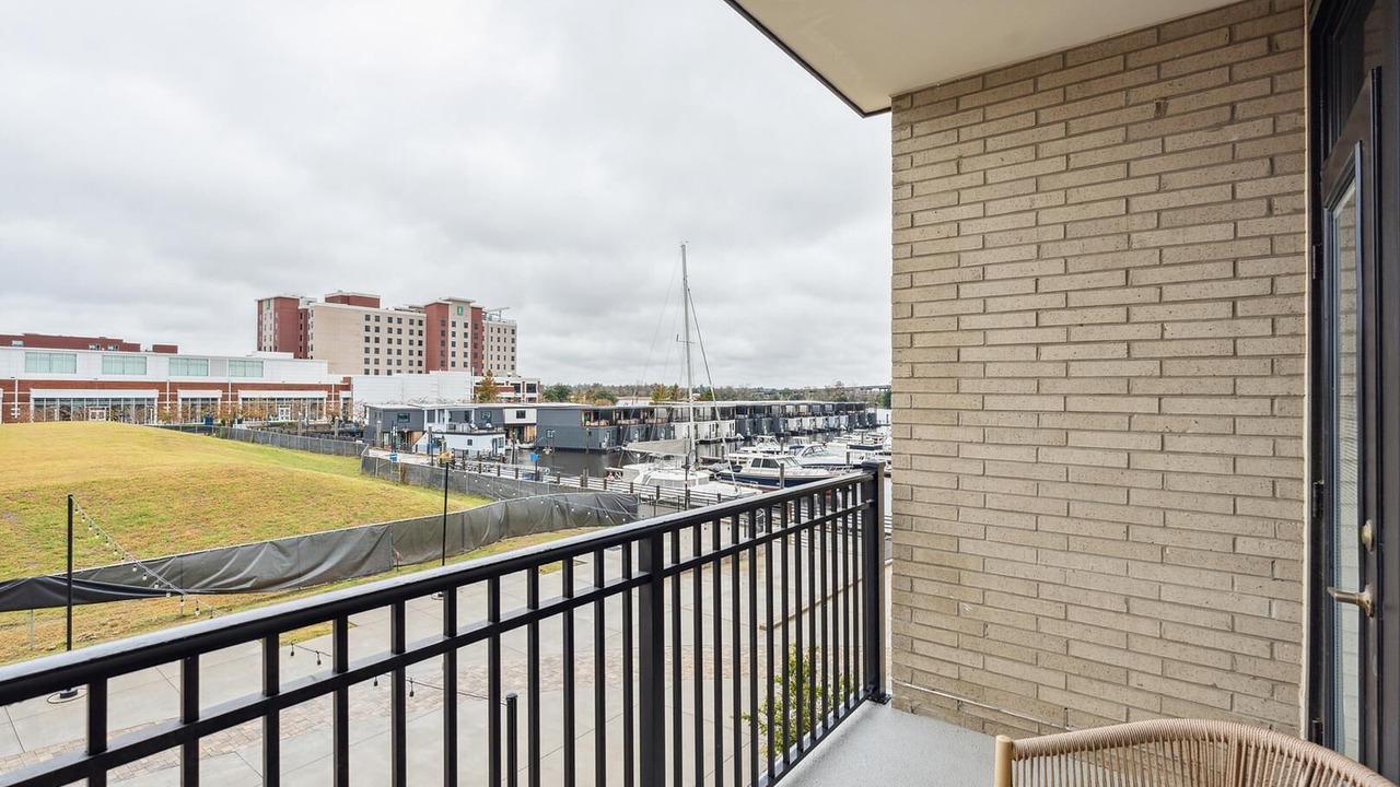 Photo of Outdoor in River District