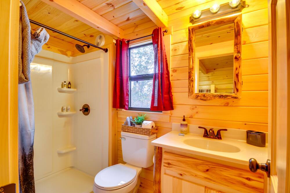 Photo of Bathroom in Traphill