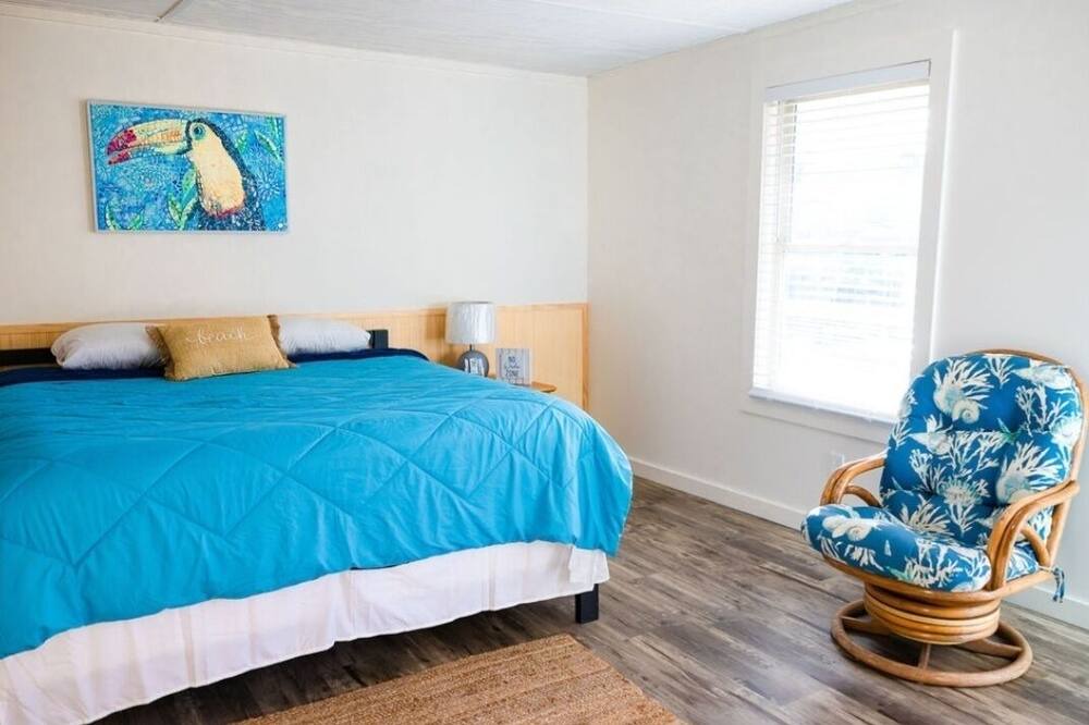 Photo of Bedroom in Hayesville
