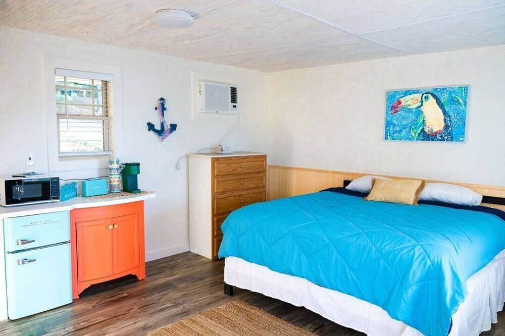 Photo of Bedroom in Hayesville