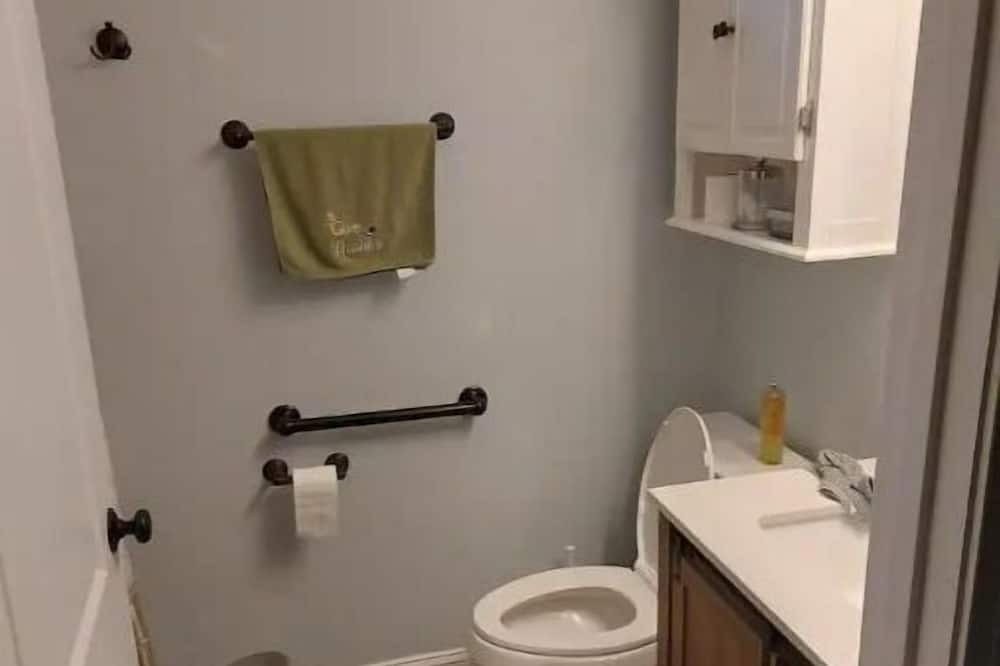 Photo of Bathroom in Randolph County