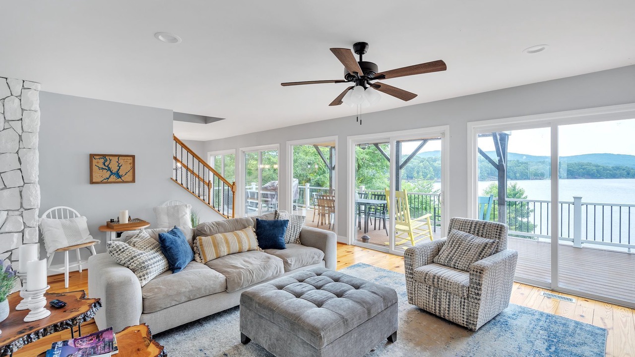 Photo of Livingroom in Southmont