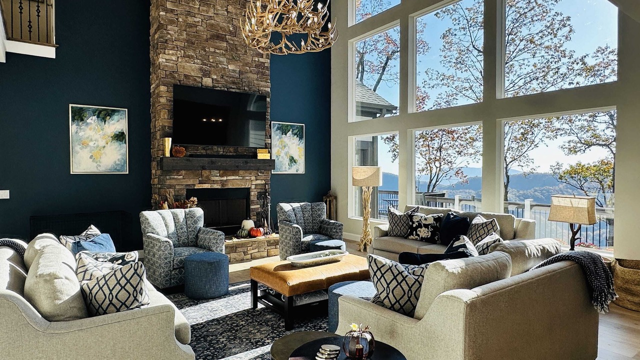 Photo of Livingroom in Black Mountain