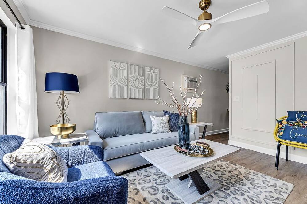 Photo of Livingroom in Gibsonville