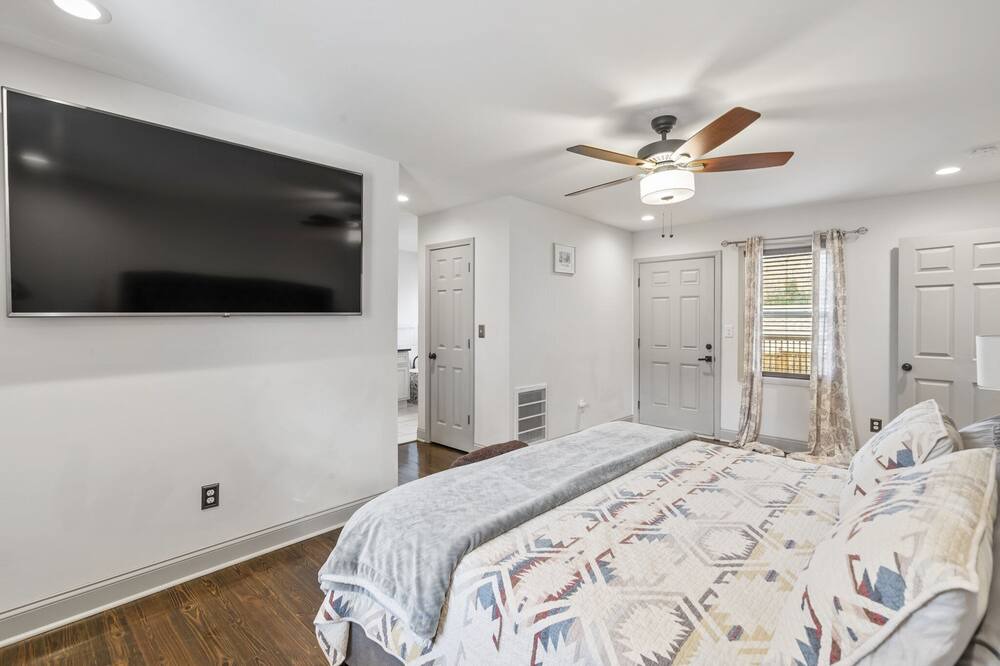 Photo of Bedroom in Belmont