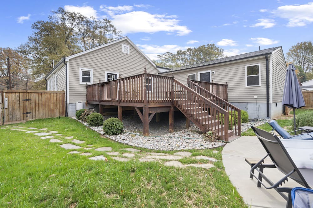 Photo of Outdoor in Belmont