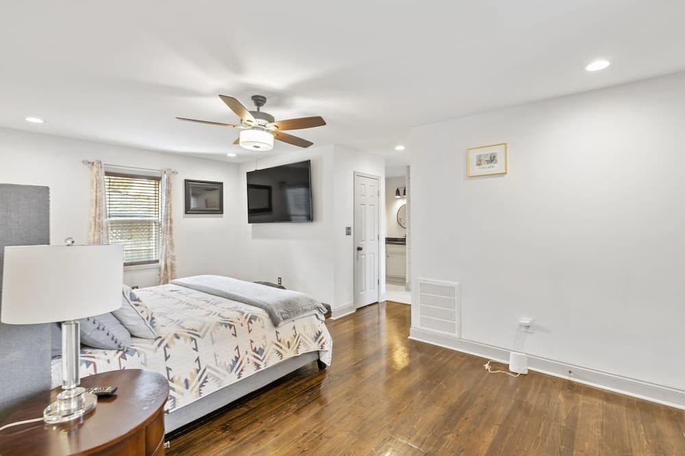 Photo of Bedroom in Belmont