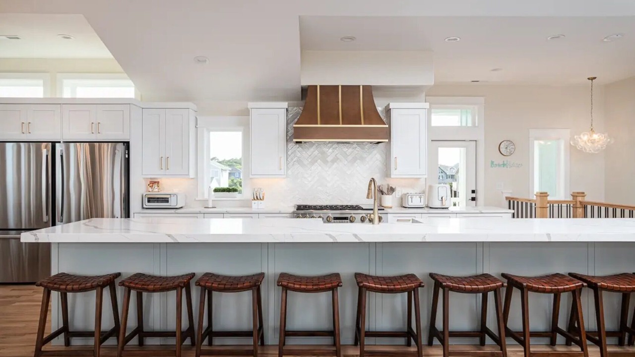 Photo of Kitchen in Whalehead Beach