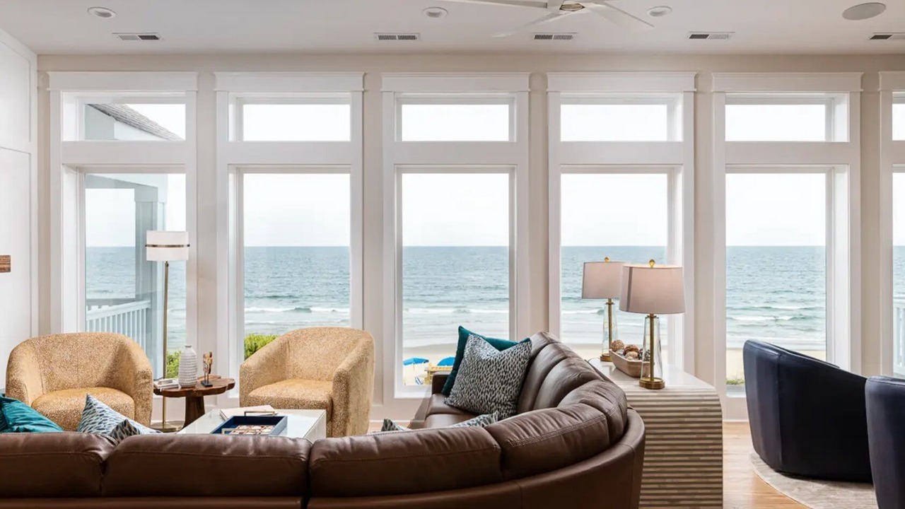Photo of Livingroom in Whalehead Beach